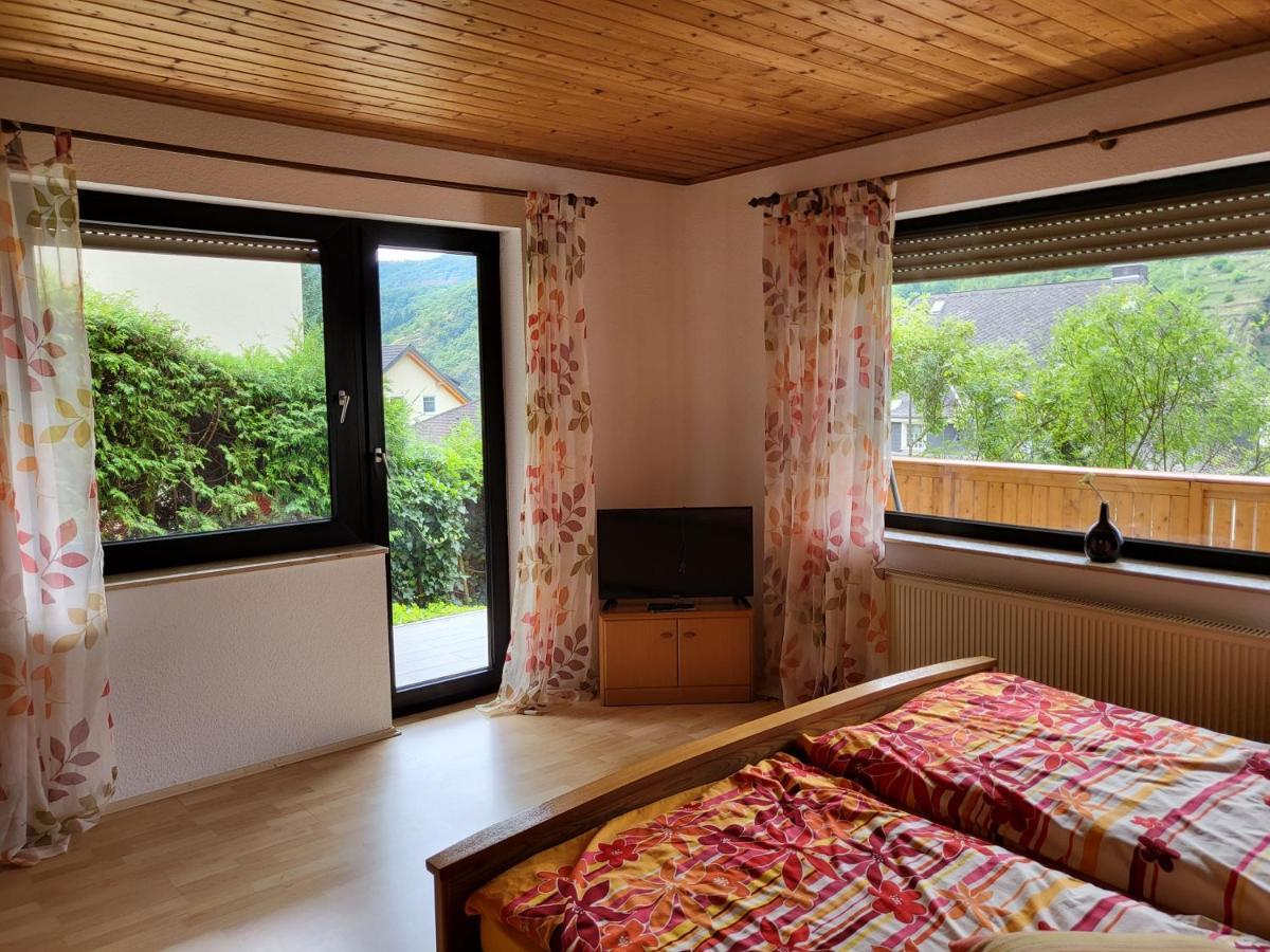 Ferienwohnung Zum Rheinblick Kestert Exterior foto